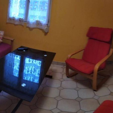 Chez Fabienne T3 Daire Le Breuil-sur-Couze Dış mekan fotoğraf