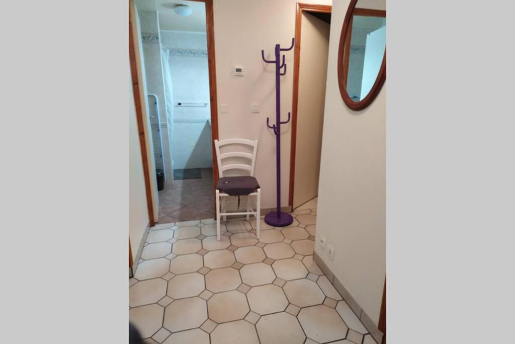 Chez Fabienne T3 Daire Le Breuil-sur-Couze Dış mekan fotoğraf