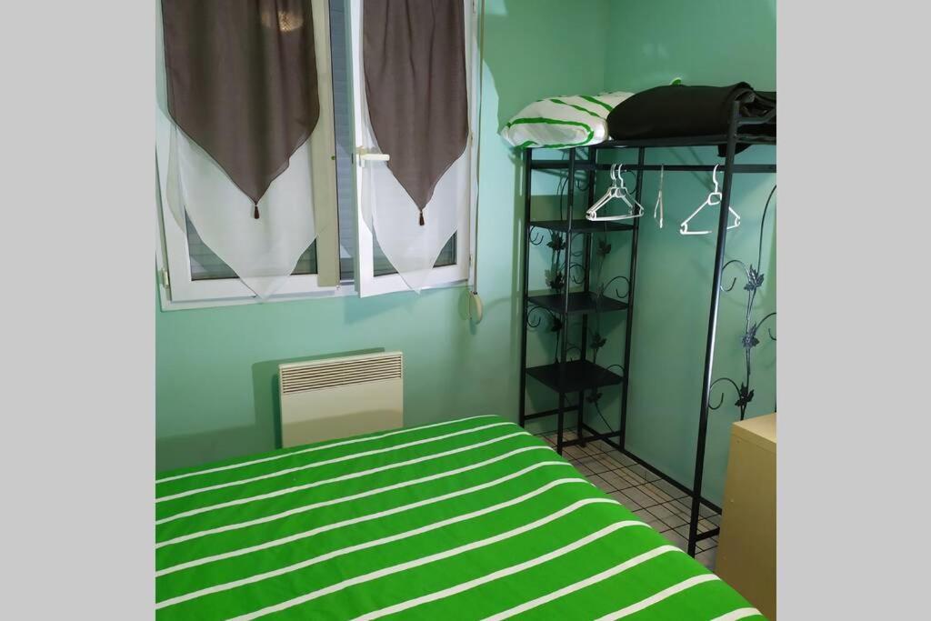 Chez Fabienne T3 Daire Le Breuil-sur-Couze Dış mekan fotoğraf